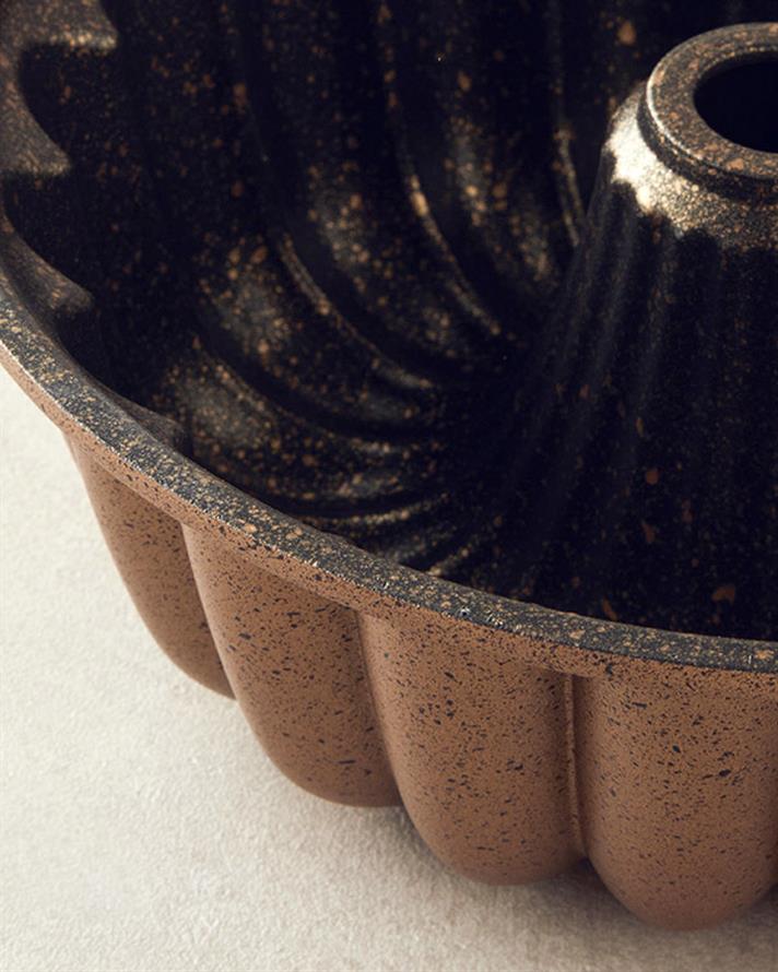 Patisserie Quinn Döküm Kek Kalıbı 25 cm Gold