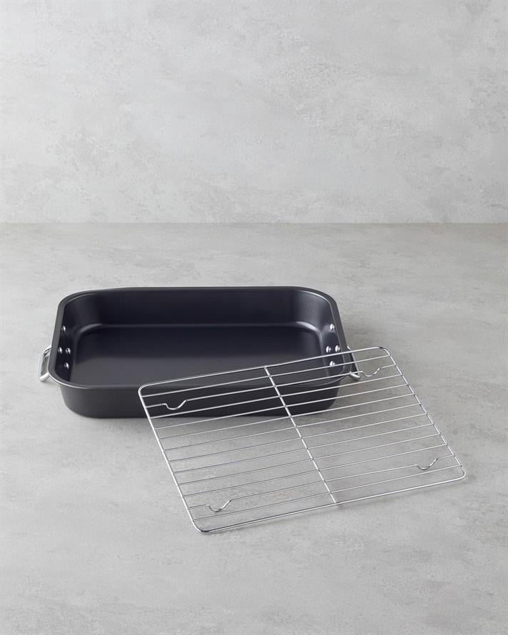 Patisserie Roasty Karbon Çelik Izgaralı Fırın Kabı 37x29 cm Koyu Gri