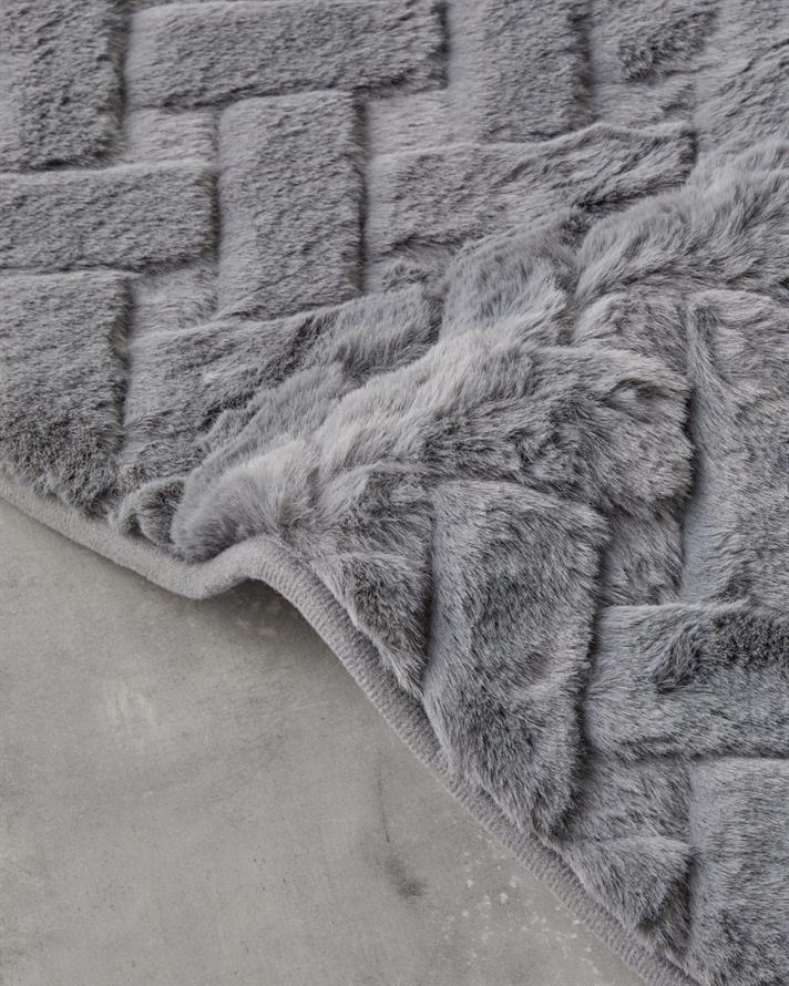 Peggy Pelüş Halı 120x180 cm Gri