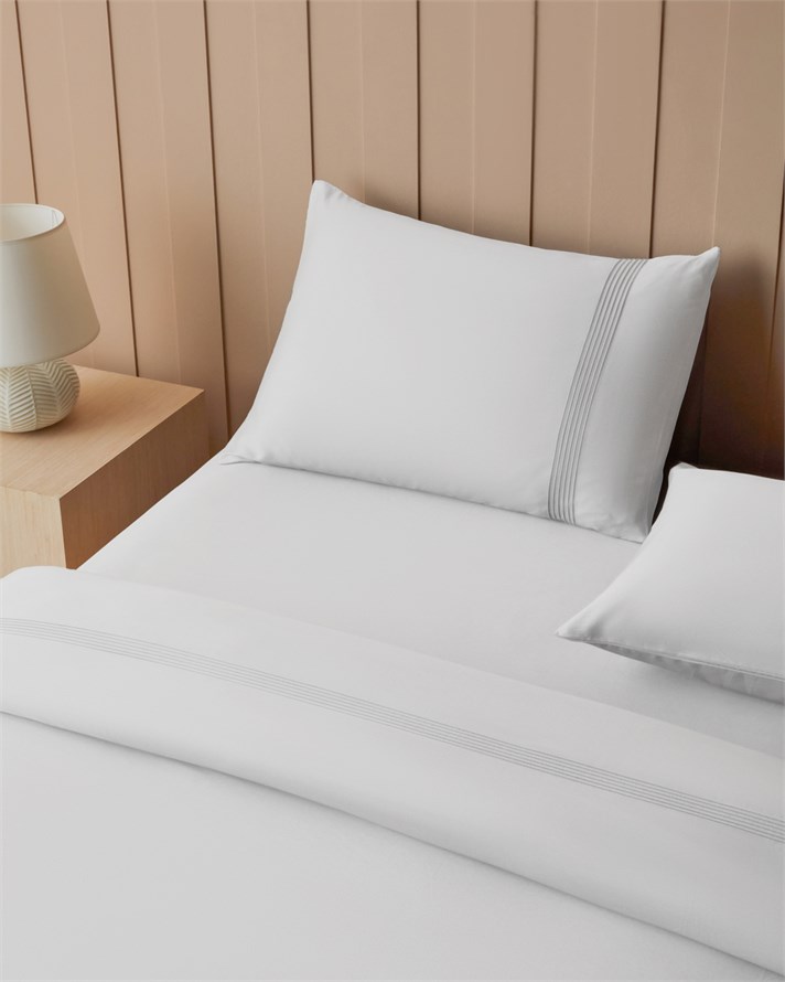 Plisse Nervürlü Pamuk Saten Çift Kişilik Çarşaflı Nevresim Takımı 200x220 cm Beyaz