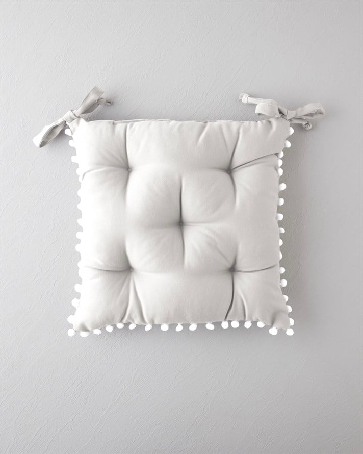 Ponponlu Sandalye Minderi 40x40 cm Bej