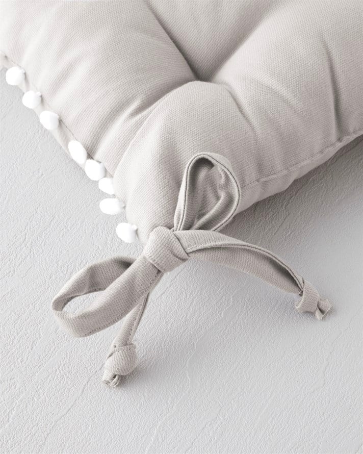 Ponponlu Sandalye Minderi 40x40 cm Bej