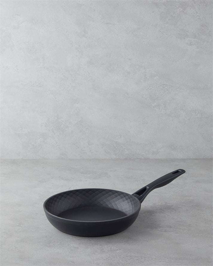 Pro Grade İndüksiyon Tabanlı Tava 24 cm Siyah