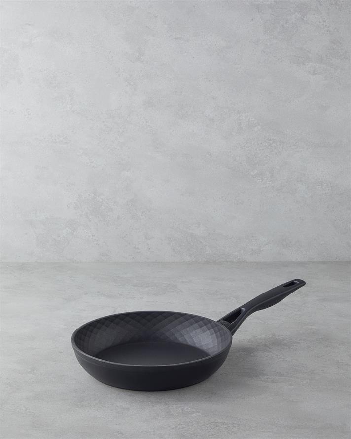 Pro Grade Premium İndüksiyon Tabanlı Tava Siyah