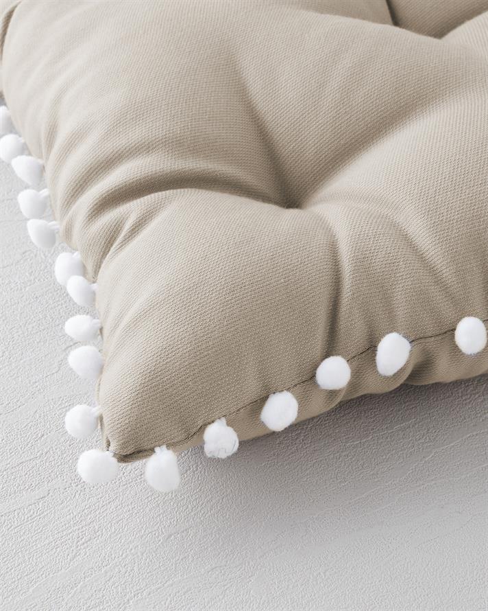 Puff Ponponlu Tekli Sandalye Minderi 40x40 cm Bej