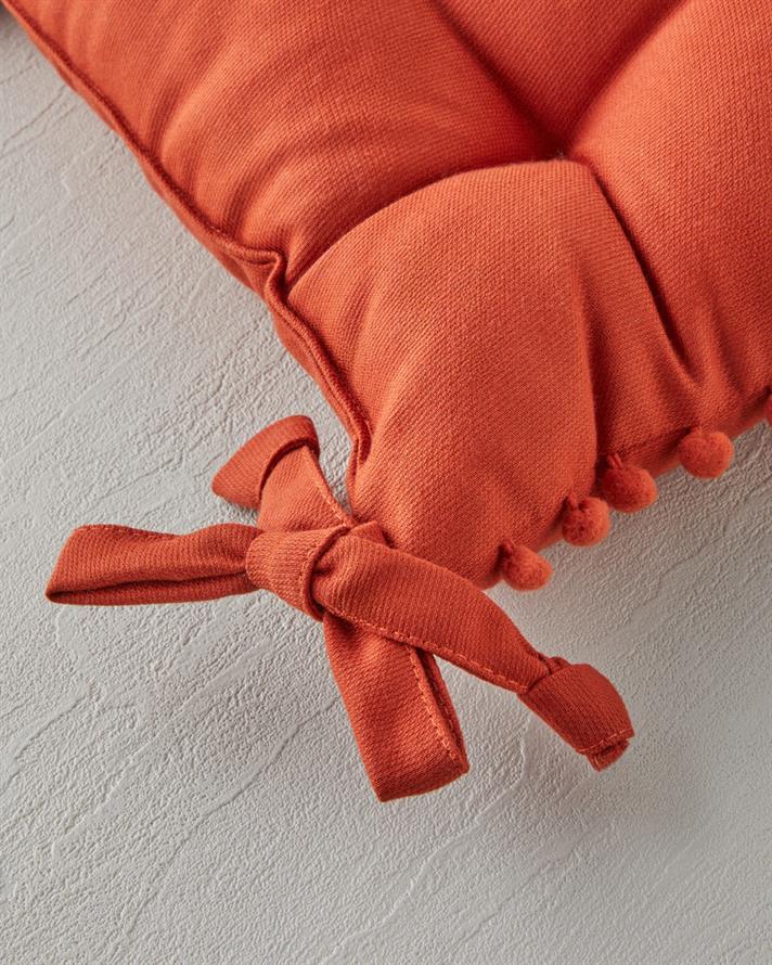 Puff Ponponlu Tekli Sandalye Minderi 40x40 cm Kiremit