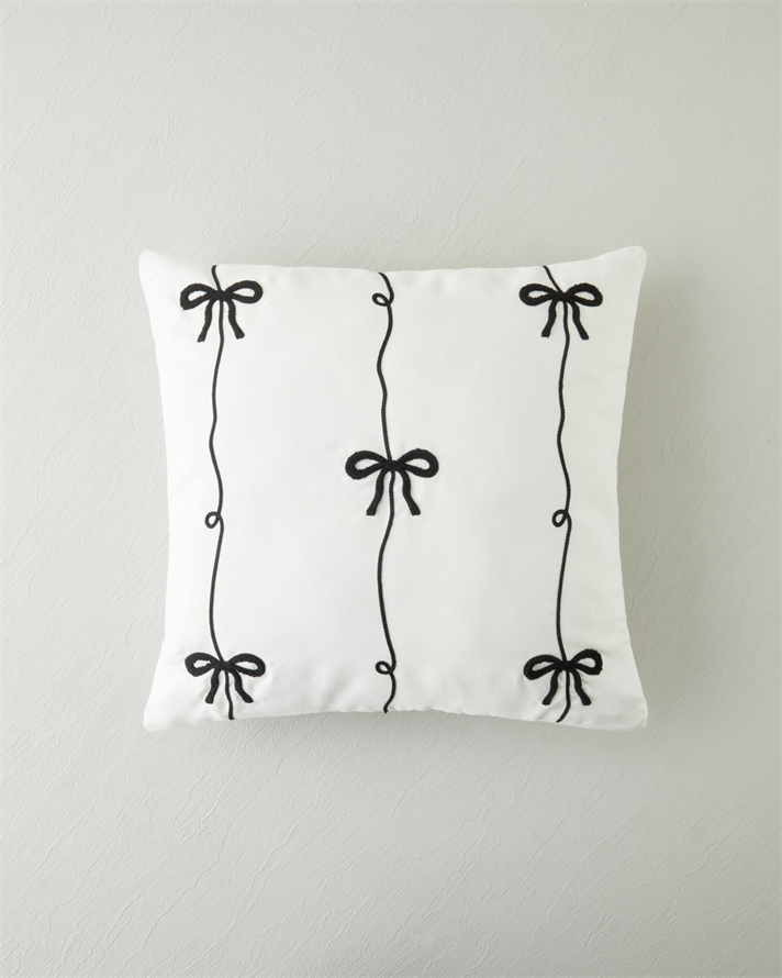 Ribbon Dolgulu Kırlent 45x45 cm Siyah - Beyaz