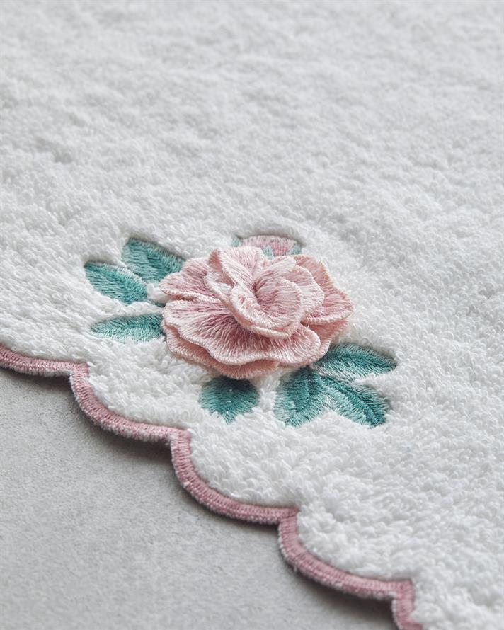 Rossy Pamuklu Kabartma Nakışlı Yüz Havlusu 50x80 cm Ekru