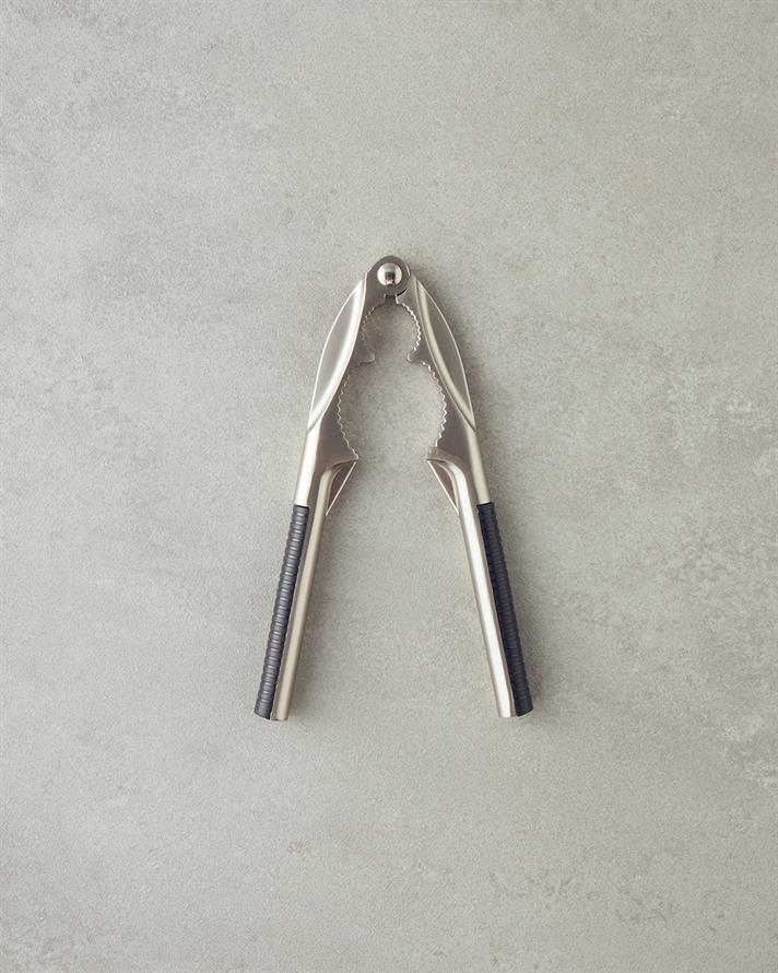 Rowena Metal Ceviz ve Fındık Kıracağı Mutfak Gereci 17 cm Siyah