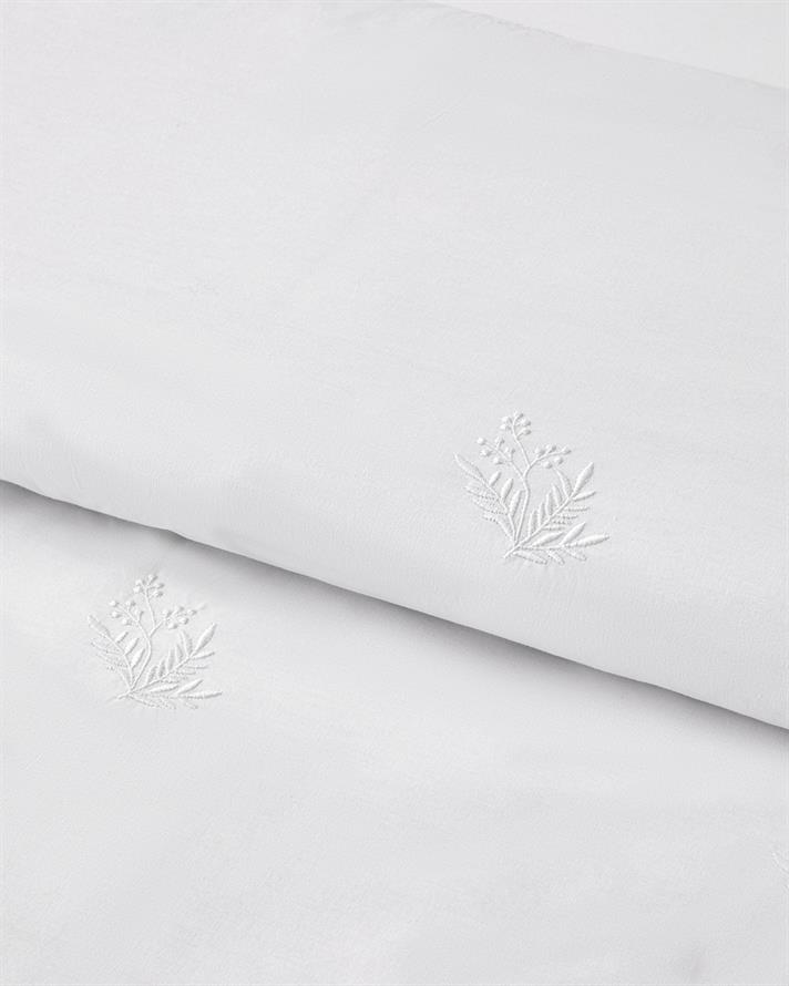 Royal Leafage Nakışlı Pamuk King Size Nevresim Takımı 240x220 cm Beyaz