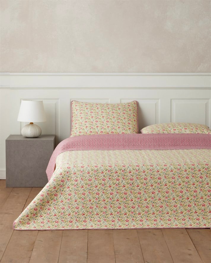 Scarlet Bloom Çift Kişilik Yatak Örtüsü Takımı 200x220 cm Kırmızı