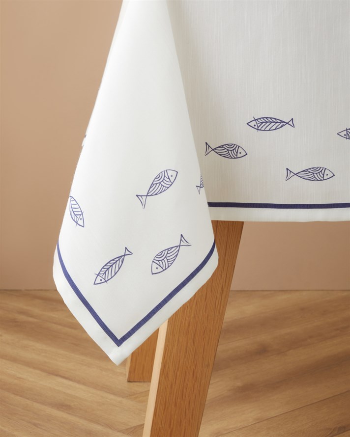 Seaside Whispers Masa Örtüsü 150x200 cm Beyaz - Lacivert