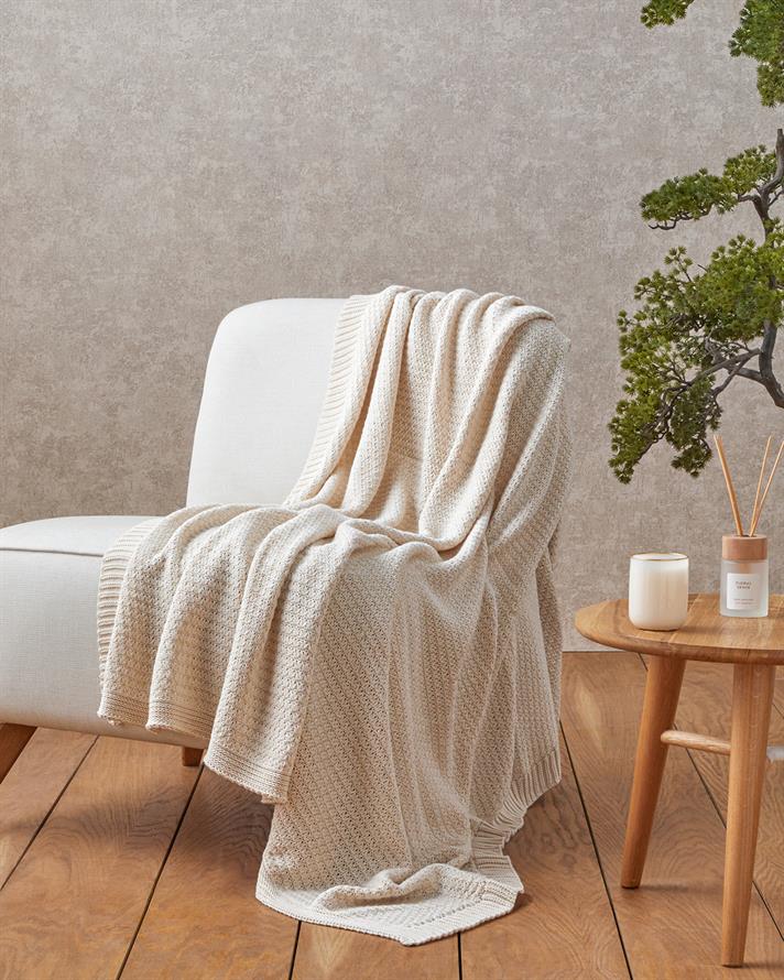 Simple White Koltuk Şalı 130x170 cm Ekru