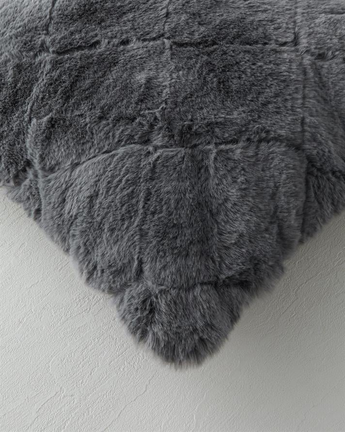 Soft Touch Rabbit Pelüş Kırlent Kılıfı Antrasit