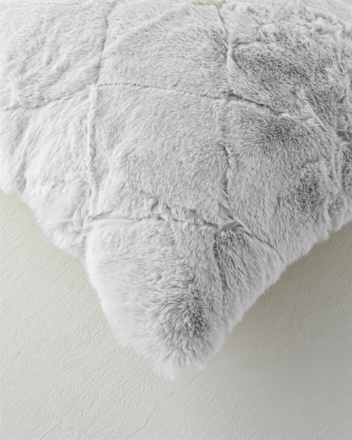 Soft Touch Rabbit Peluş Kırlent Kılıfı 45x45 cm Gri
