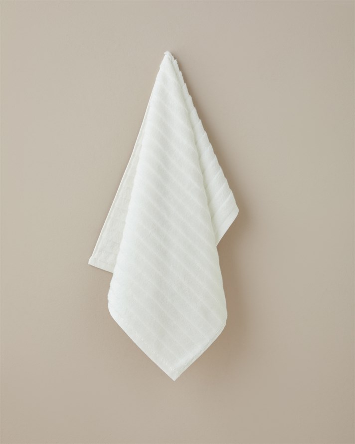 Softline Pamuk Yüz Havlusu 50x80 cm Beyaz
