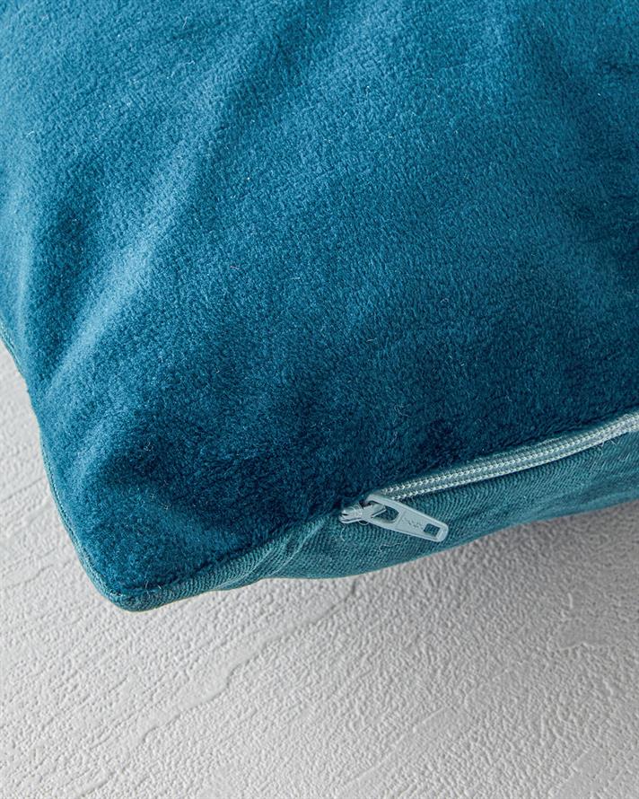 SwarmBees Kadife Nakışlı Kırlent Kılıfı 45x45 cm Yeşil