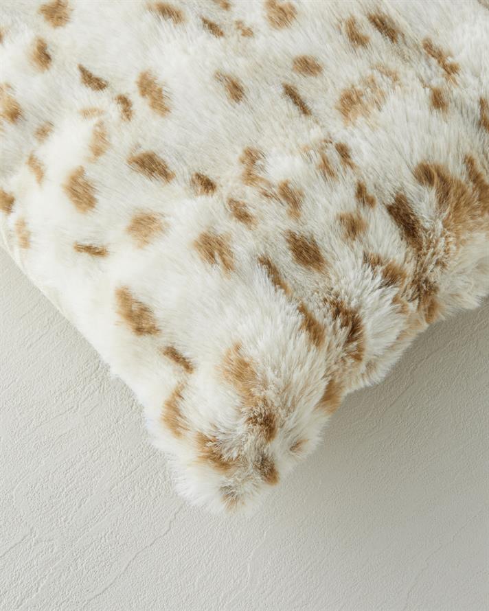 Terra Pelüş Kırlent Kılıfı 45x45 cm Multicolor