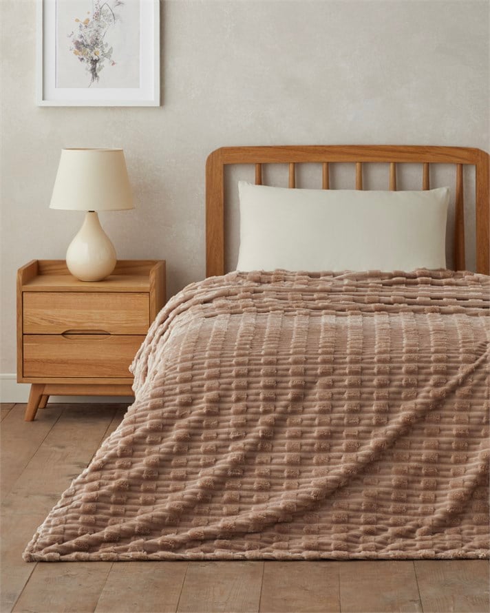 Timeless Polyester Tek Kişilik Battaniye 150x200 cm Sütlü Kahve-Kahve