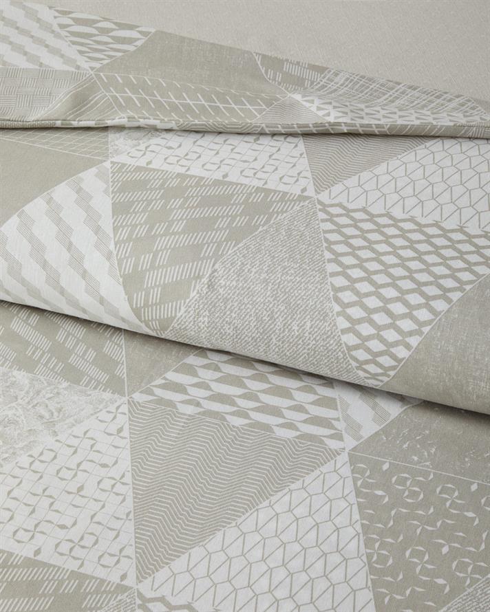 Trio Patch Kolay Ütülenir Çift Kişilik Nevresim Takımı 200x220 cm Bej