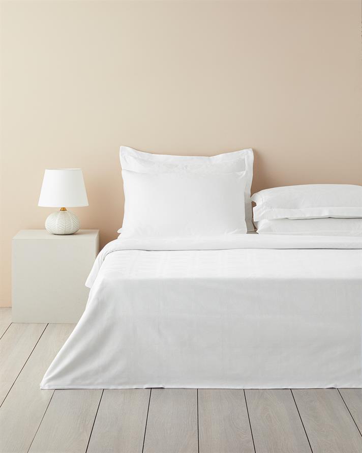 Verona Jakarlı Pamuk Saten King Size Nevresim Takımı 240x220 cm Kırık Beyaz