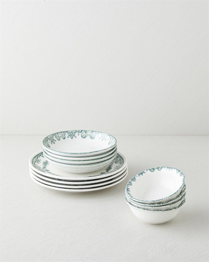 Vintage Porselen Yemek Takımı 12 Parça 4 Kişilik Renkli