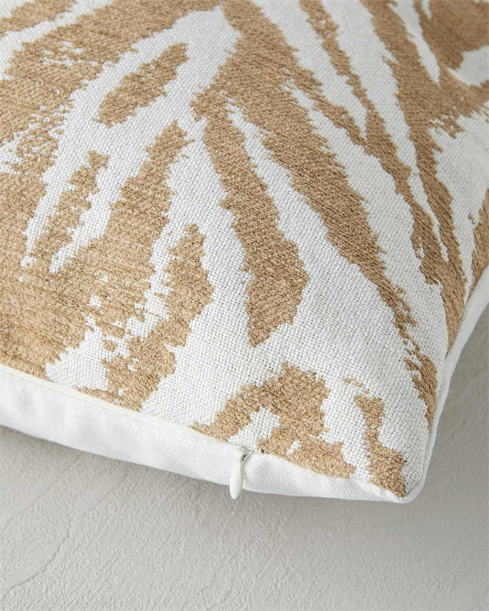 Zebra Dekoratif Kırlent 45x45 cm Bej