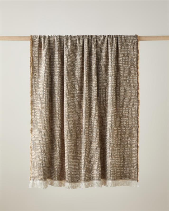 Zoey Koltuk Şalı 140x170 cm Bej