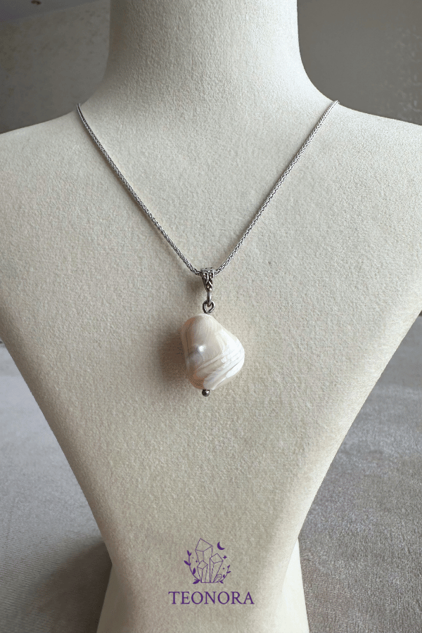 Sedef Taşlı Gümüş Kolye