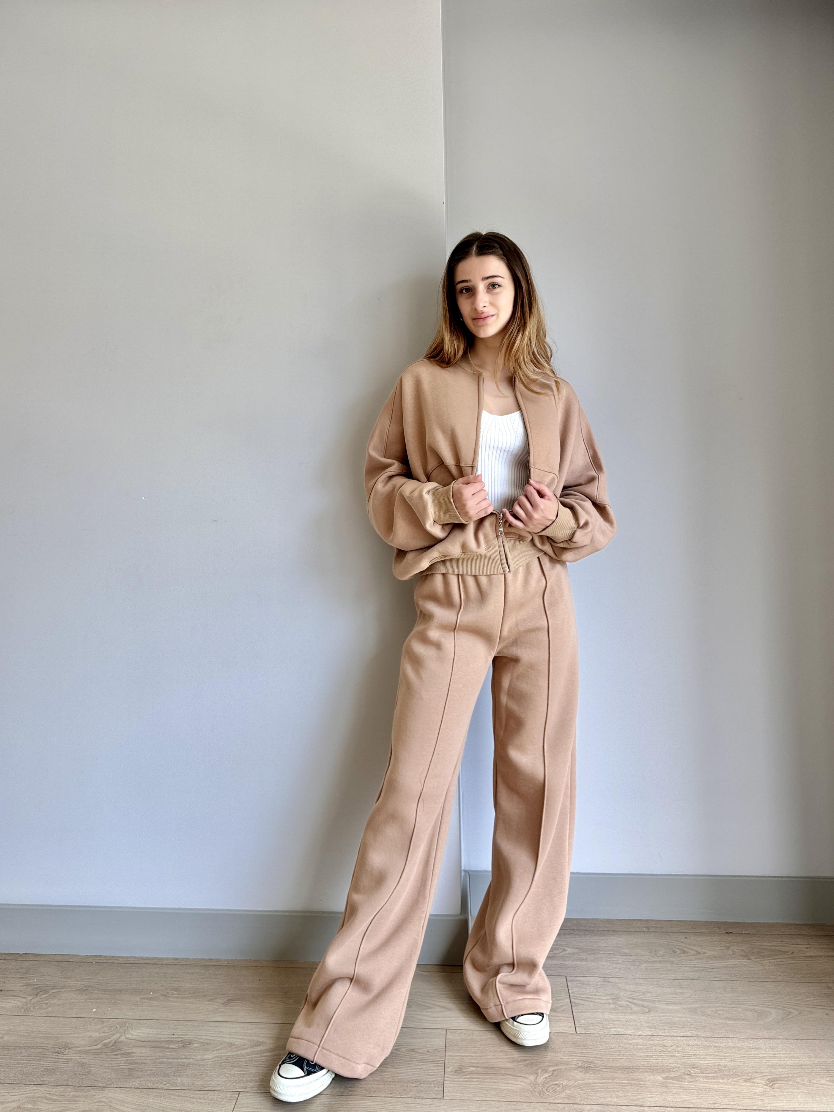 BEJ FERMUARLI SWEATSHİRT EŞOFMAN TAKIMI