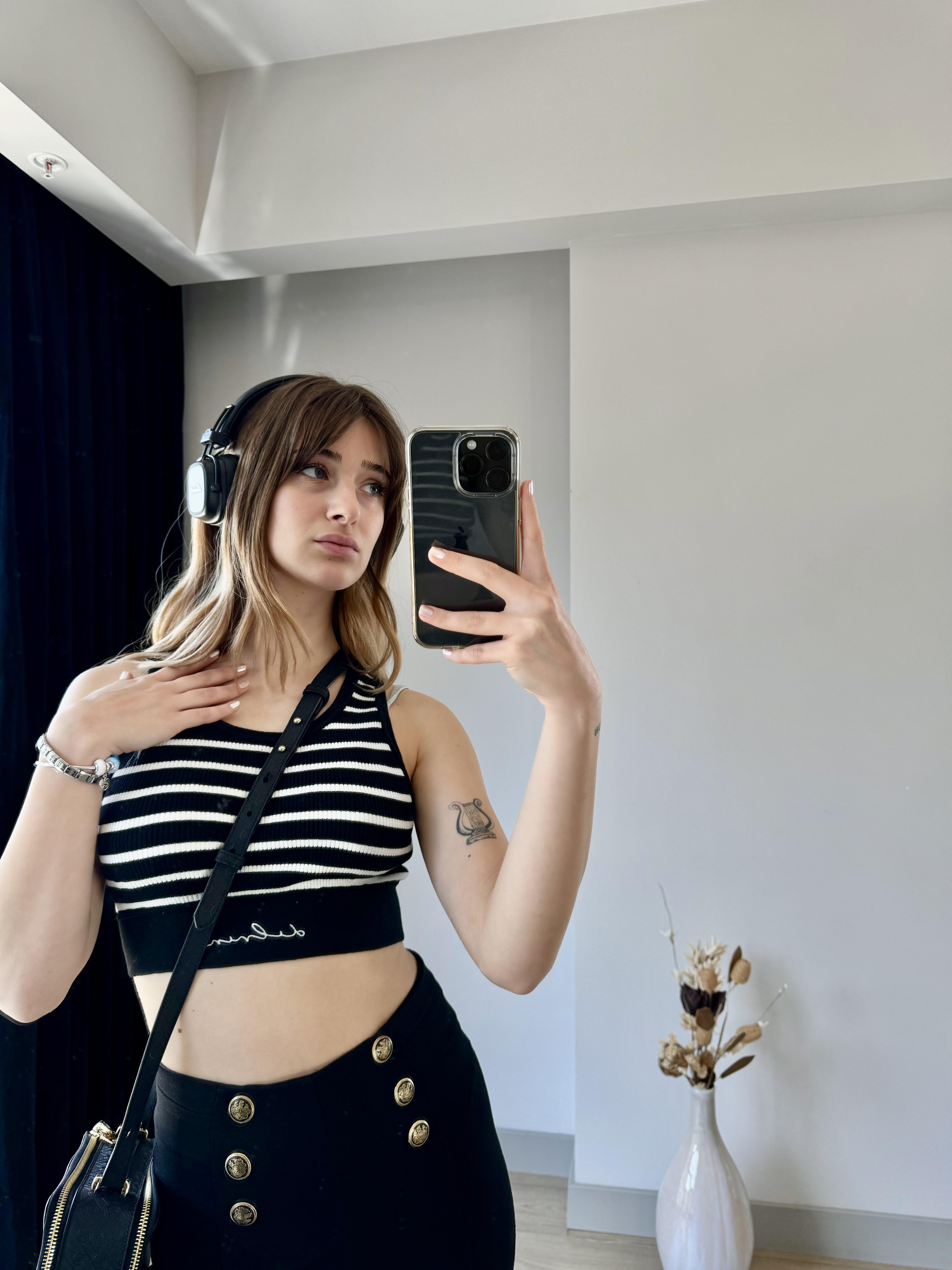 SİYAH EKRU ÇİZGİLİ FİTİLLİ CROP