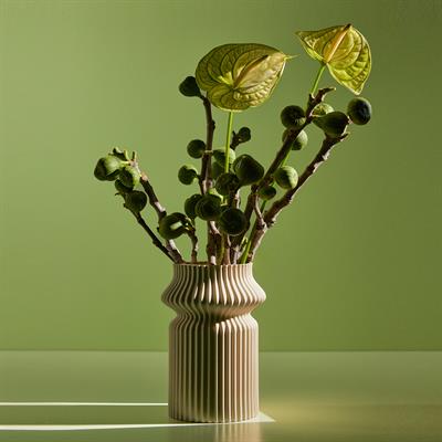 Love Edward Vase Handmade Porcelain Vase / Cream