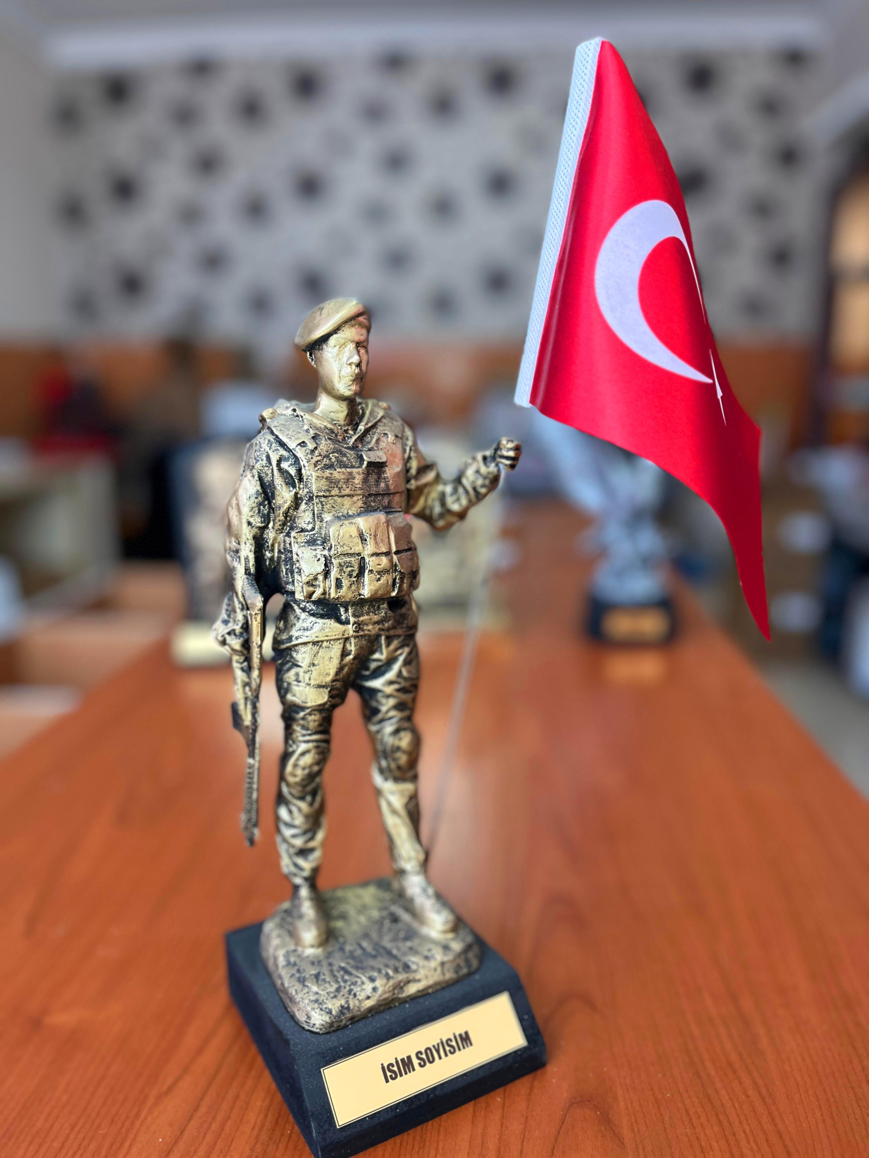 Hizmet Anısı Türk Bayraklı Komando Biblosu