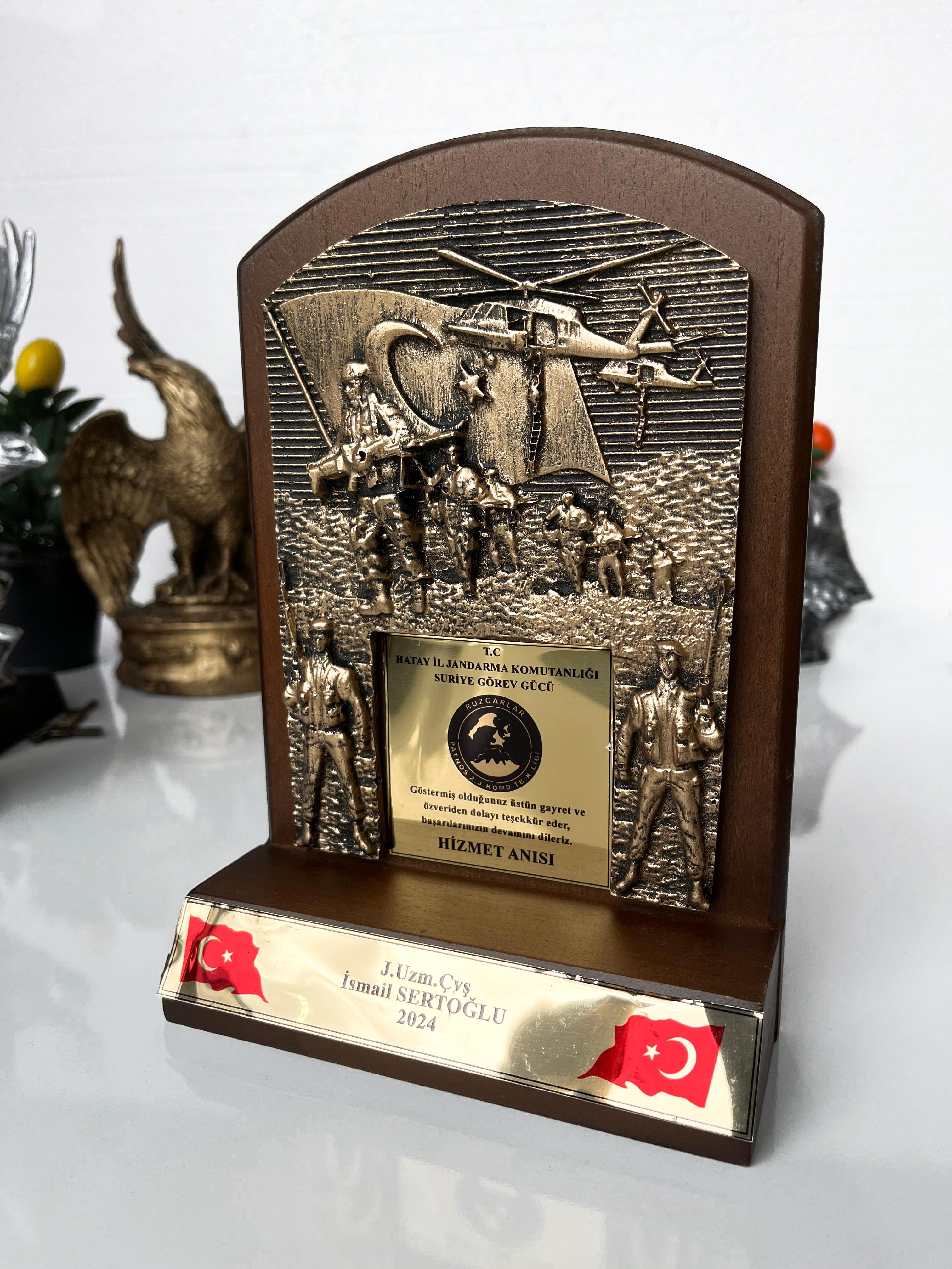 Teknookul Askeri Birliklere Özel Hizmet Anısı Plaket (Kahverengi )