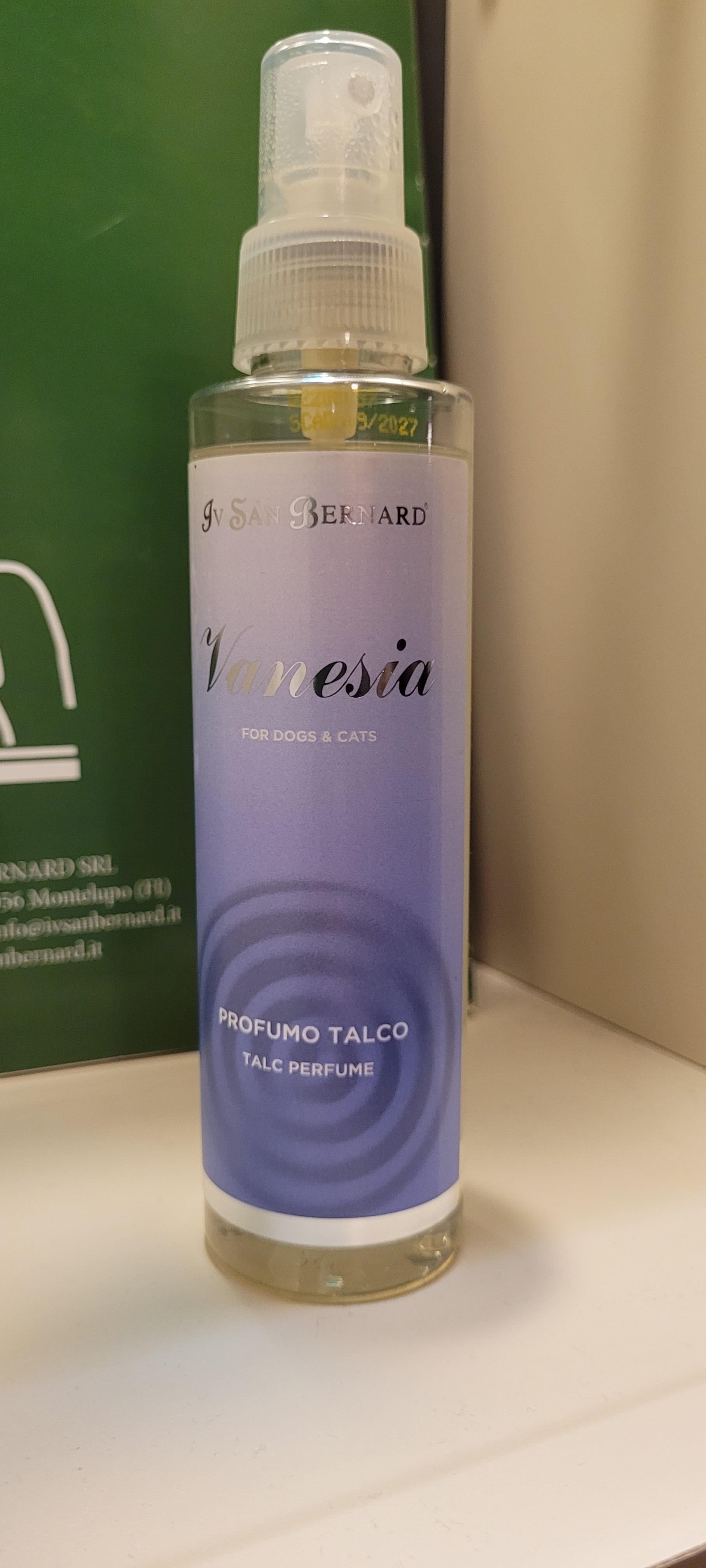 Vanesia Talc Perfume - Kedi ve Köpekler İçin Talk Pudrası Kokulu Parfüm 150 ml 