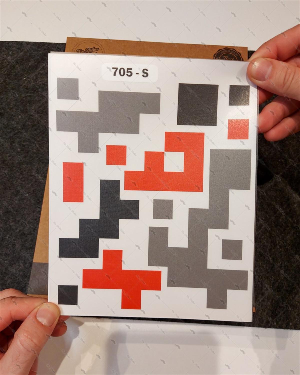 CMO705 Motosiklet Kaplamaya Uygun Pixel Kamuflaj Seti Kirmizi - Gri - Siyah Renk