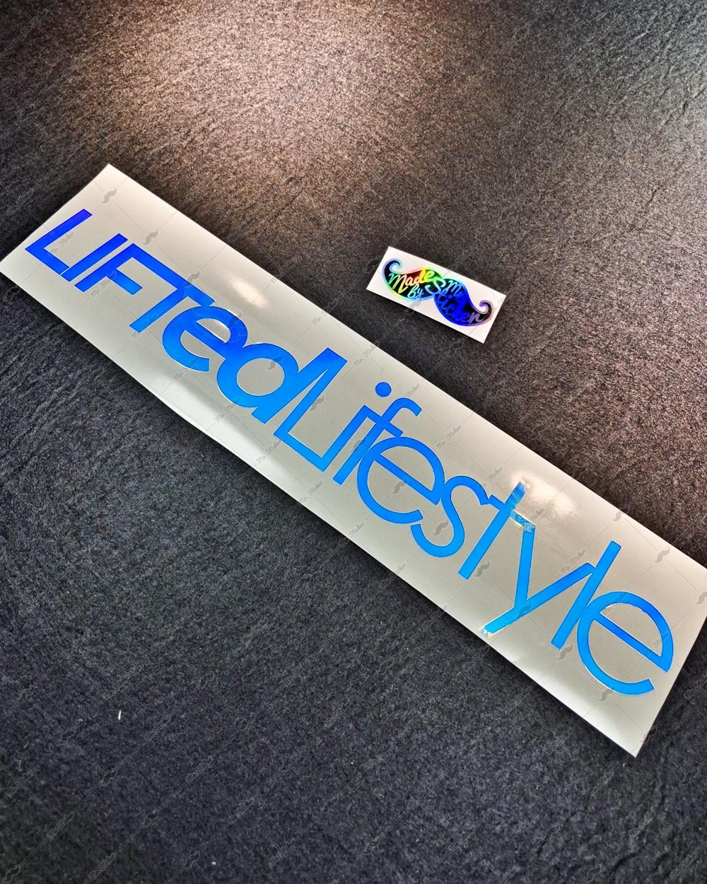 LMT44 Mavi Mor Renk Geçişli Lifted Lifesytle Yazılı Etiket