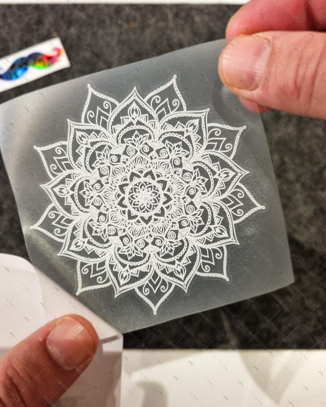 TWT27 Beyaz Mandala Çiçek Etiketi Şeffaf Sticker