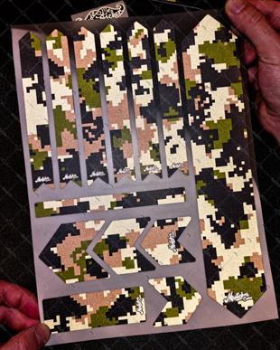 BCY28 Reflektif Koruyucu Sticker Seti Askeri Kamuflaj Desen