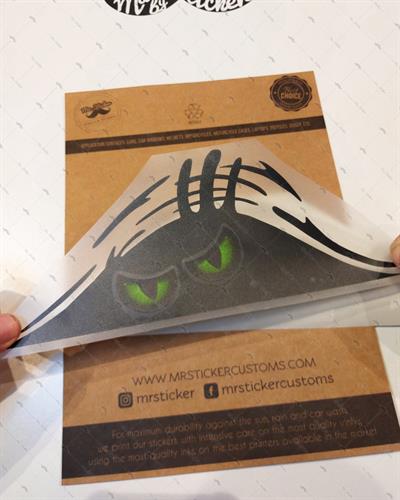 CAR11 Yari Reflektif Bagajdan Bakan Yesil Canavar Gozler Etiketi