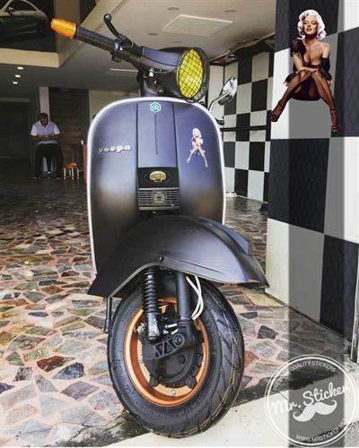 PNP23 Pinup Kizi Etiketi