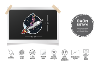 PNP51 Space Girl Pinup Kizi Etiketi