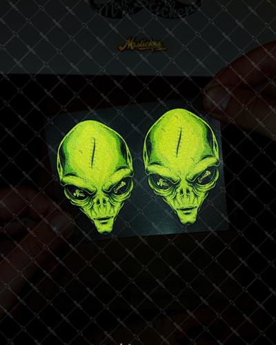 RFHLM151 Reflektif Merhaba Dunyali Yazili Alien Etiketi 2  li Set