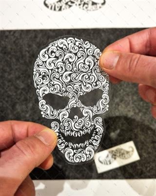 TWT20 Beyaz Tribal Çalışma Kurukafa Şeffaf Sticker