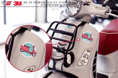 VSP49 Italyan Isi Yazili Kirmizi Scooter Etiketi