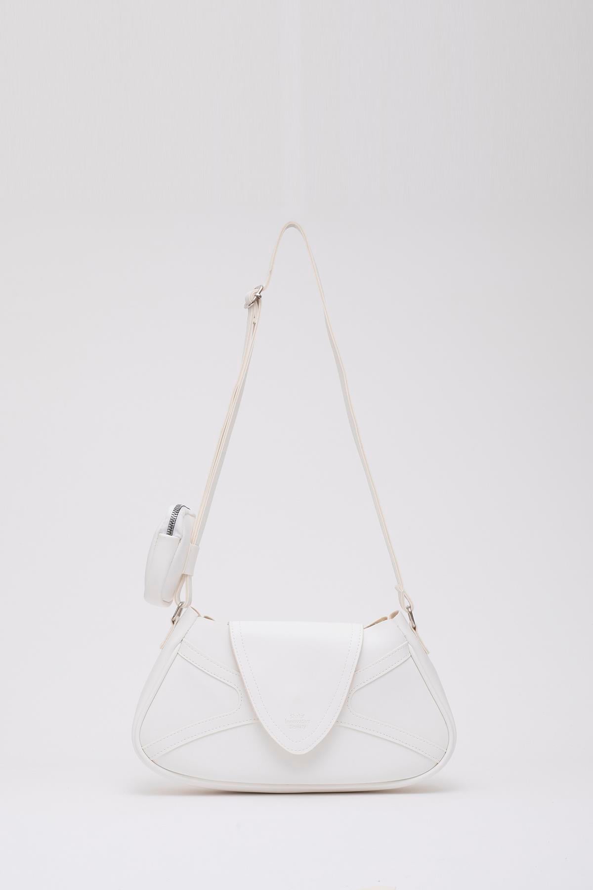 Beyaz Shk96 Suni Deri Tek Bölmeli Cüzdanlı Kol ve Omuz Çantası U:18 E:32 G:8 cm
