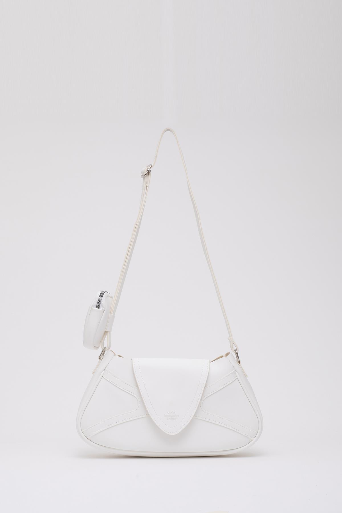 Beyaz Shk96 Suni Deri Tek Bölmeli Cüzdanlı Kol ve Omuz Çantası U:18 E:32 G:8 cm