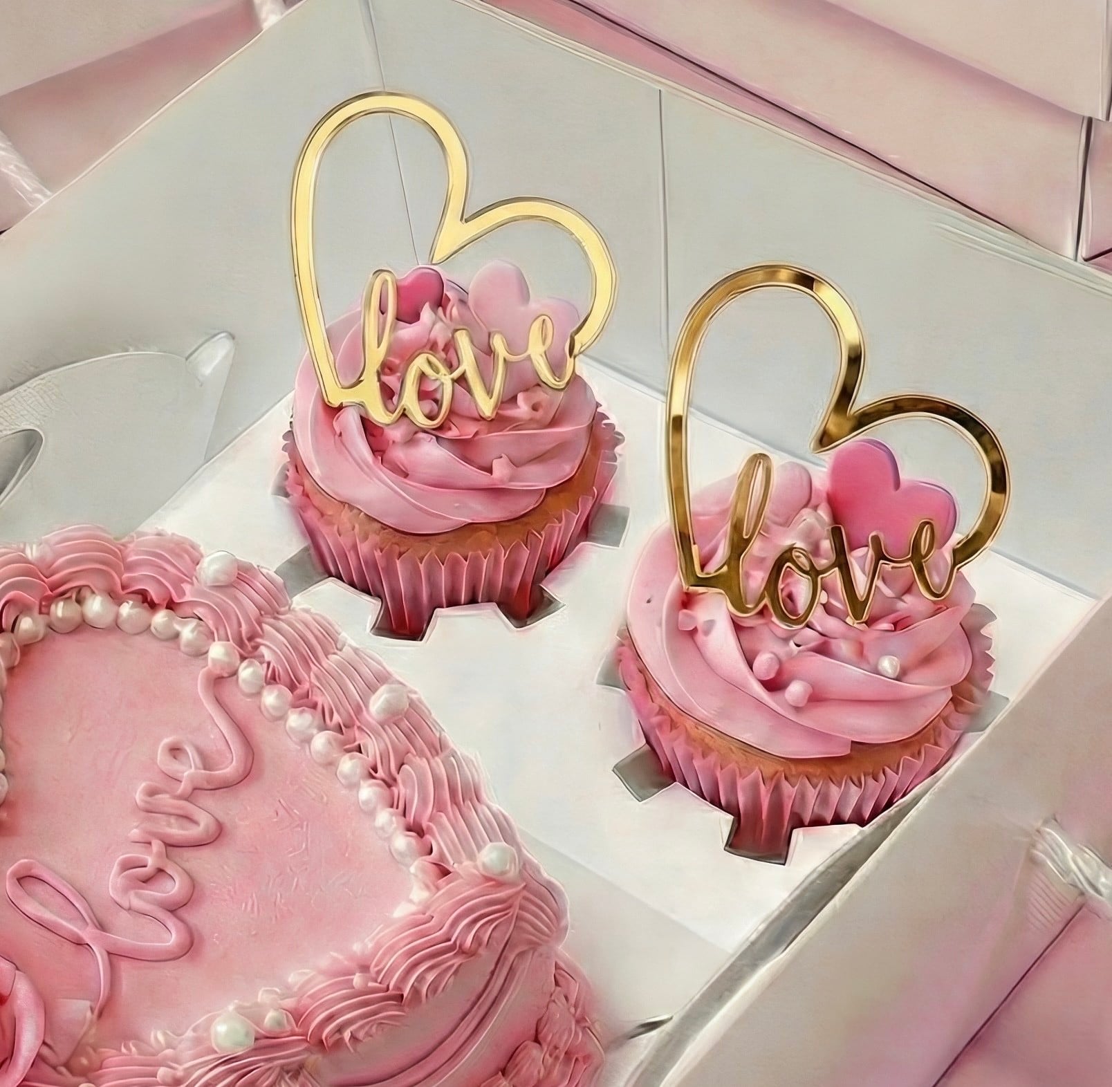 EGE CONCEPT LİFE-LOVE CUP CAKE BOY Pleksi pasta süsü 