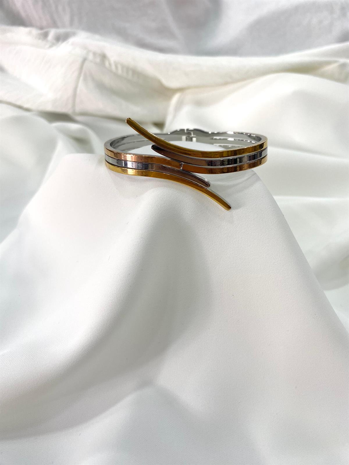 ÜÇ RENK GEÇİRMELİ ÇELİK KELEPÇE