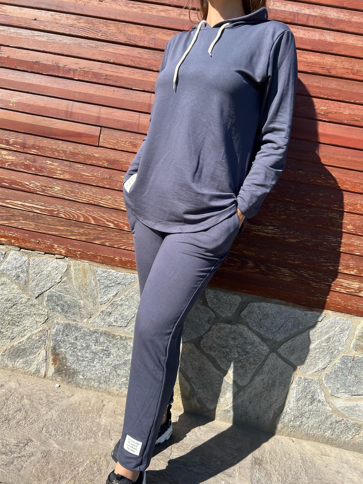 KAPŞONLU EŞOFMAN TAKIMI